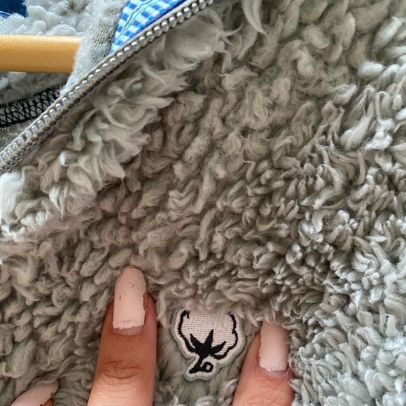 ☁️ The Southern Shirt Co Sherpa Pullover with Pockets - Picture 3 of 8